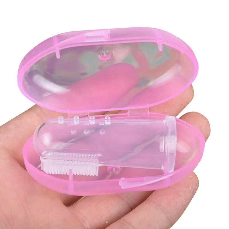 Premium Silicone Finger Toothbrush for Dogs and Cats - Effective Dental Care Tool for Bad Breath and Tartar Removal