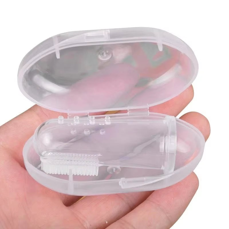 Premium Silicone Finger Toothbrush for Dogs and Cats - Effective Dental Care Tool for Bad Breath and Tartar Removal